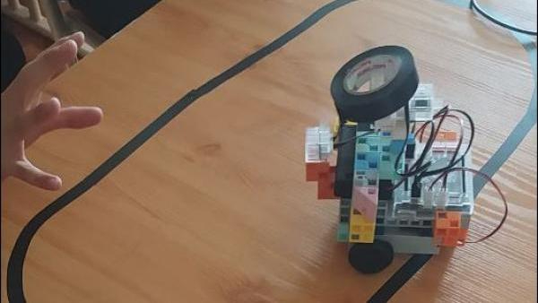 rad iskola media videok vandorobot program robotok 6 het 1 20211202