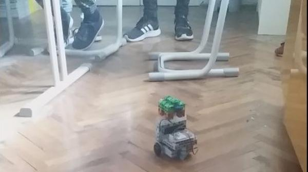 rad iskola media videok vandorobot program robotok 4 20211021